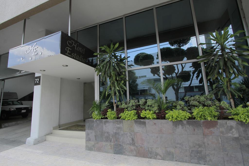 Hotel Estadio Гвадалахара Екстер'єр фото