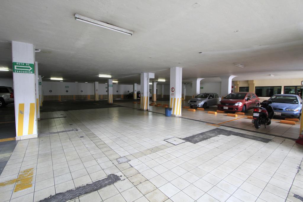 Hotel Estadio Гвадалахара Екстер'єр фото