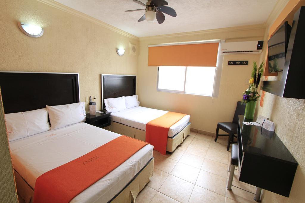 Hotel Estadio Гвадалахара Номер фото