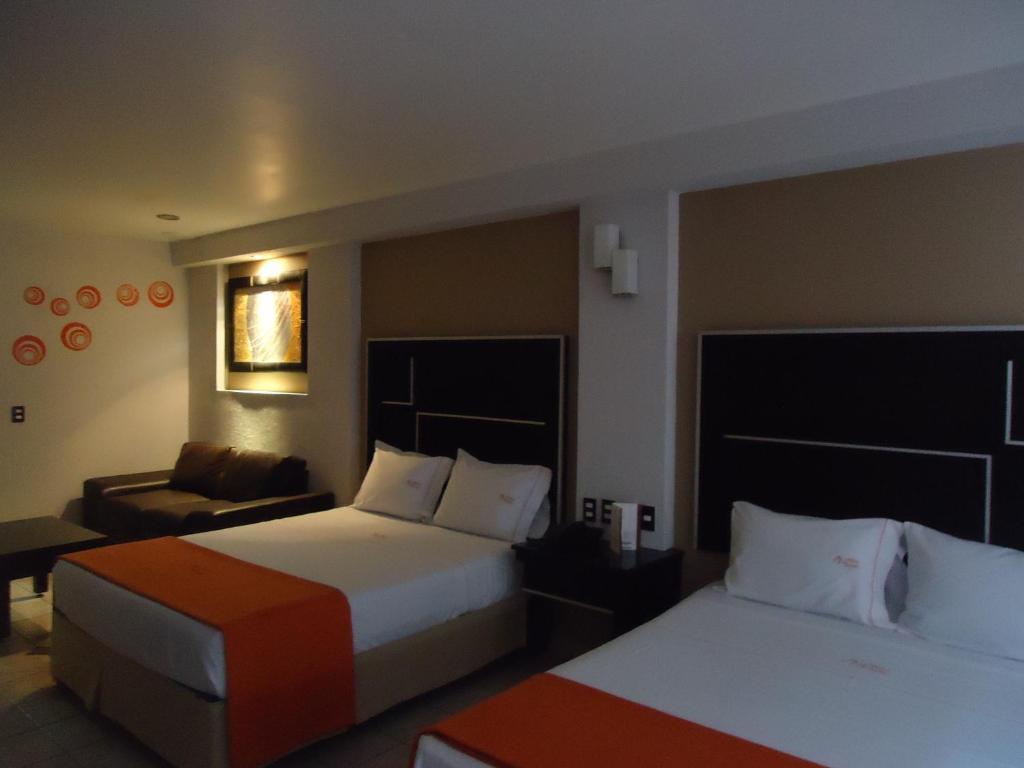 Hotel Estadio Гвадалахара Номер фото
