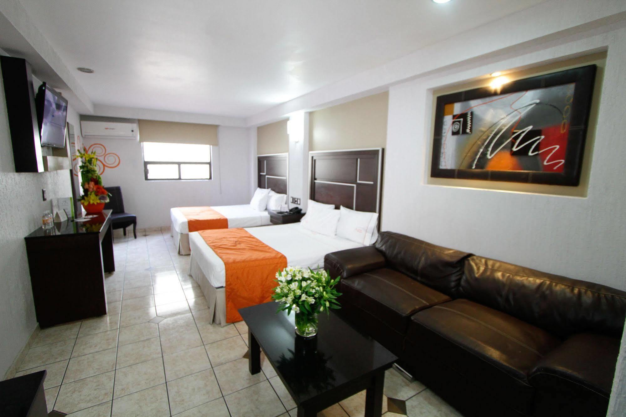 Hotel Estadio Гвадалахара Екстер'єр фото
